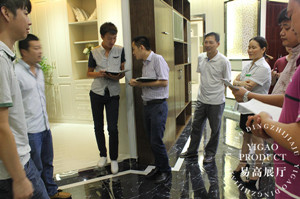 定期培訓，加強專業(yè)知識，提升服務(wù)水平