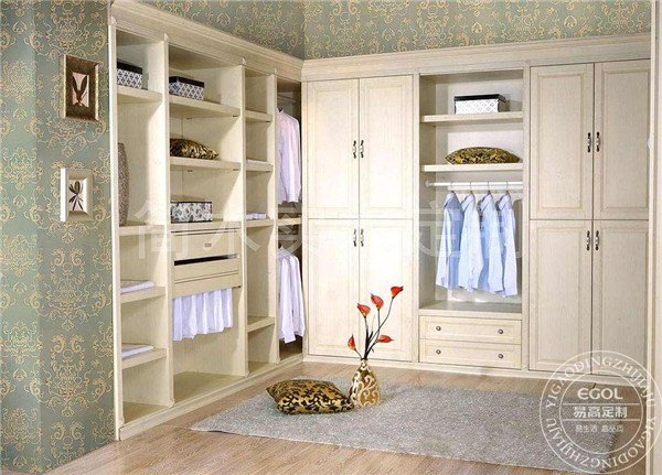 定制轉角衣柜 幫你解決轉角&ldquo;尷尬&rdquo;