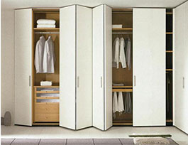  小戶型定制衣柜到頂如何避免壓抑感？