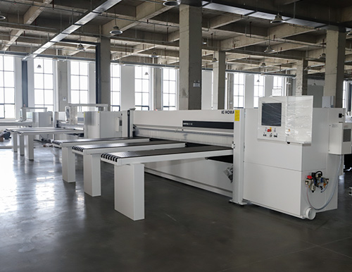  易高家居合肥下塘生產基地首批8條德國豪邁生產線已陸續到廠！