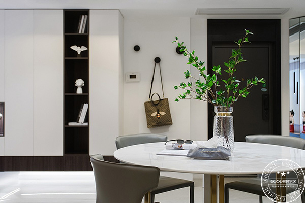 90㎡現(xiàn)代簡(jiǎn)約風(fēng)，想要裝出高級(jí)感居然這么簡(jiǎn)單