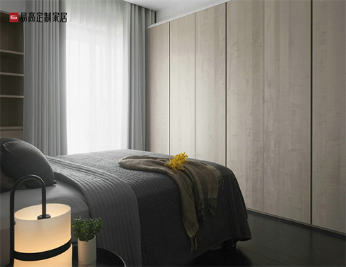 過(guò)來(lái)人的經(jīng)驗(yàn)告訴你，定制衣柜要注意這幾點(diǎn)！